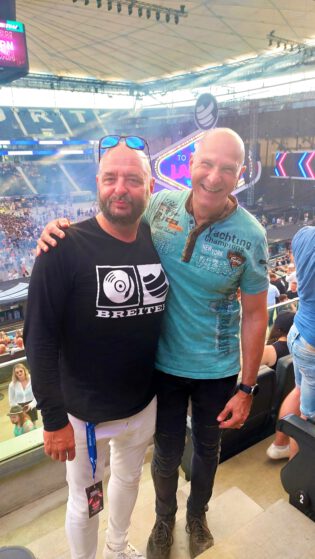 Jörg Dewald JD Wood mit Geschäftspartner Bernd Breiter beim World Club Dome Las Vegas Edition Frankfurt 2022